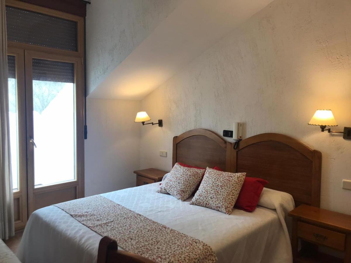 Hostal Decerca Prádena חדר תמונה