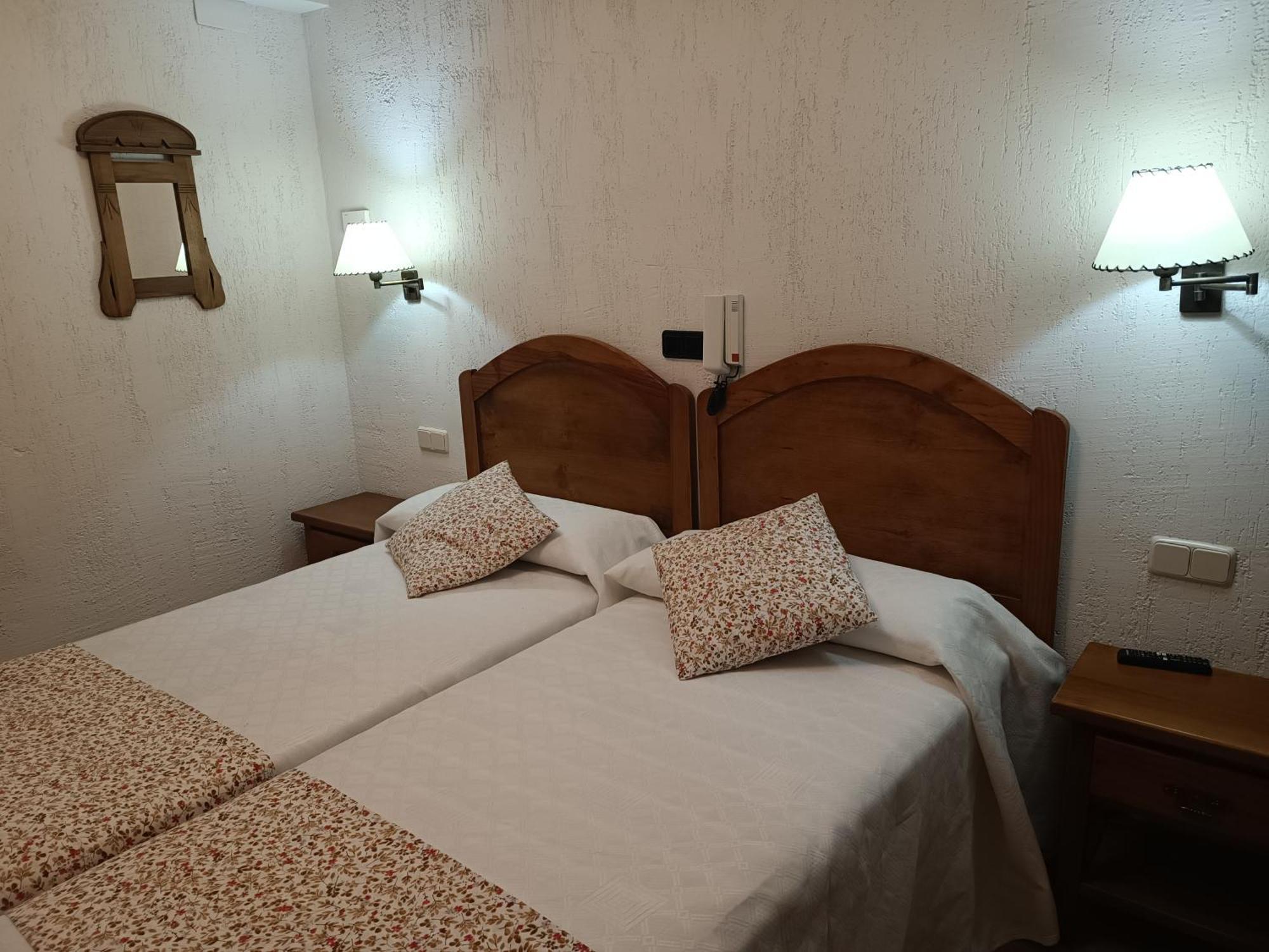 Hostal Decerca Prádena חדר תמונה
